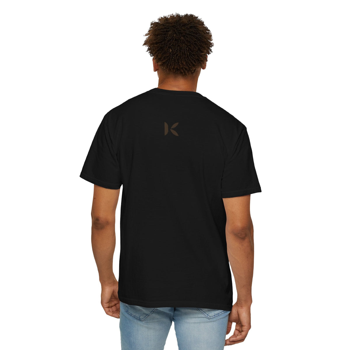 Caramel Cat T-Shirt — Cute Arabic 'كارامل' Graphic Tee تشيرت براند كيوكو مطبوع قطة كراميل - Kiaoko Store متجر كيوكو