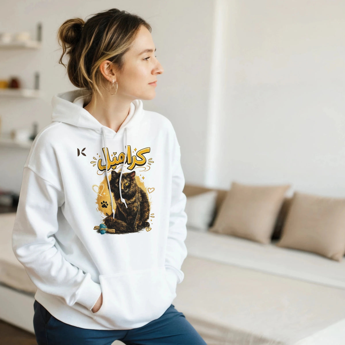 Kiaoko Classic Unisex Pullover Hoodie Arabic print cat Caramel هودي بولاوفر للجنسين كلاسك طبعة قطة كراميل - Kiaoko Store متجر كيوكو
