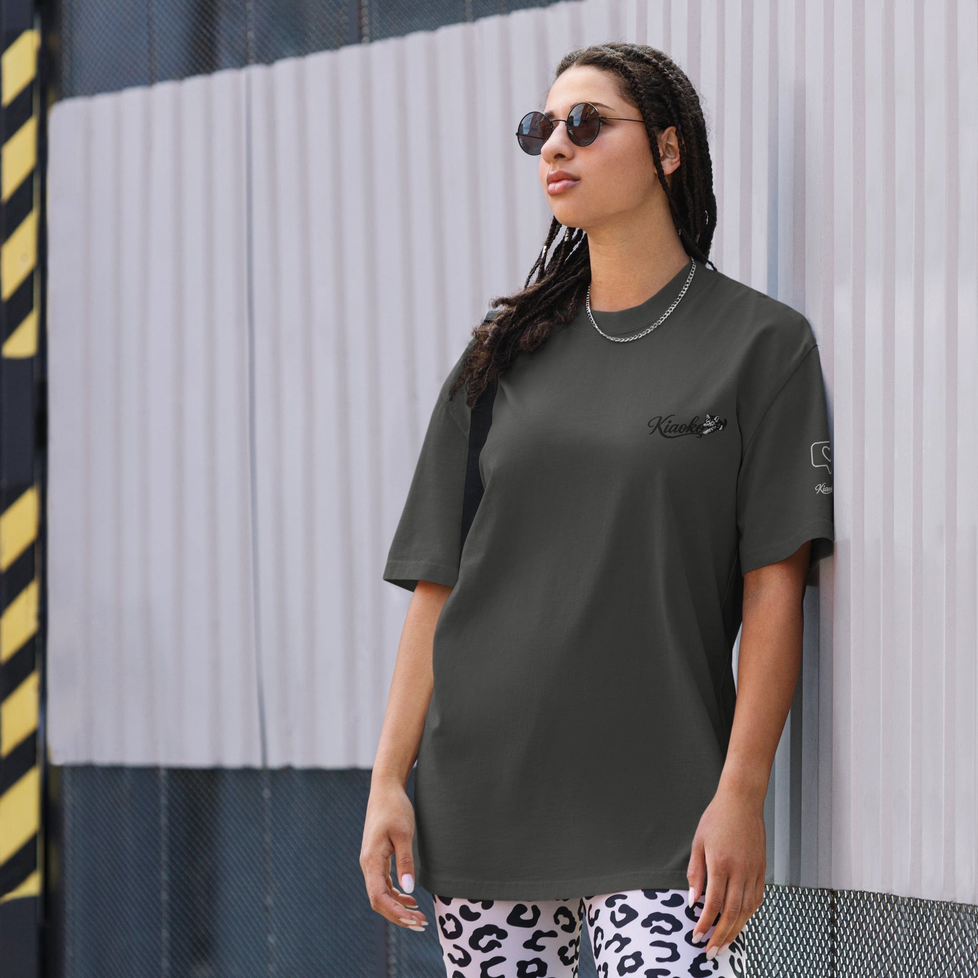 Oversized faded t-shirt قميص اوفر زايز مطرز - Kiaoko Store متجر كيوكو