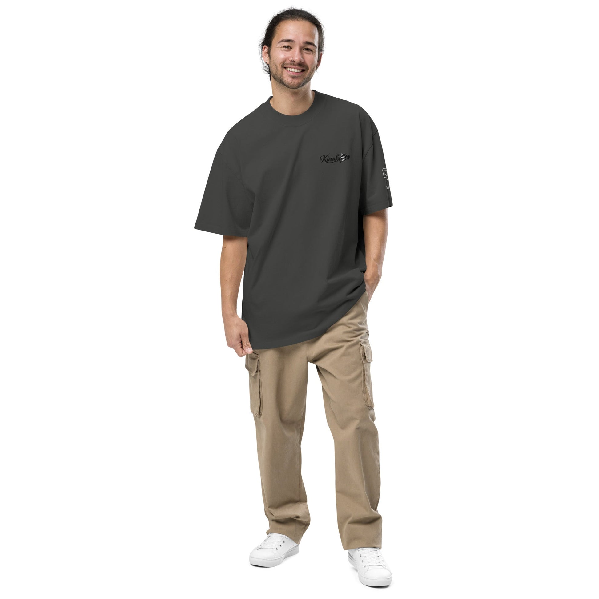 Oversized faded t-shirt قميص اوفر زايز مطرز - Kiaoko Store متجر كيوكو